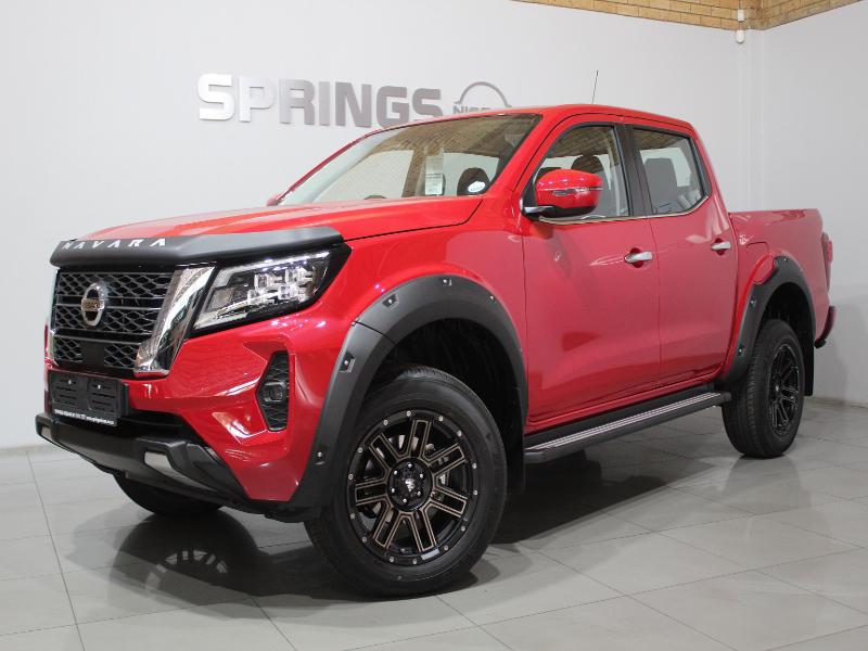 Nissan Navara My21 2.5D Le 4X4 D Cab At