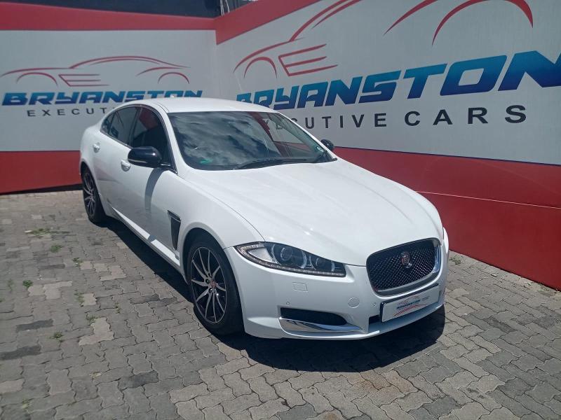 Jaguar SEDAN
