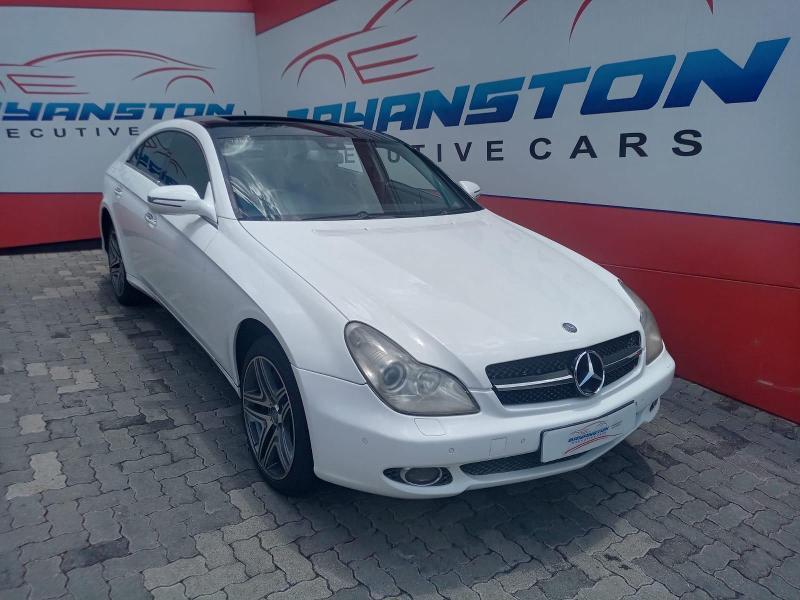 Mercedes Benz Sedan